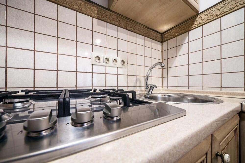 Vip Castle Apartmens Lviv Bagian luar foto